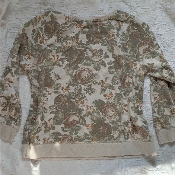 J. Jill Ladies Sweatshirt - Picture 4 of 4